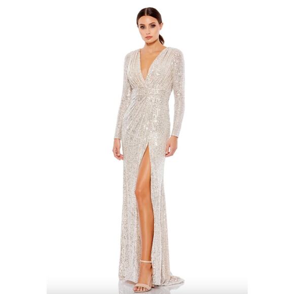 MAC DUGGAL Dress Size 8 Evening Gown Sequin Silver Cream V Neck Long Sleeve NEW - Picture 1 of 8